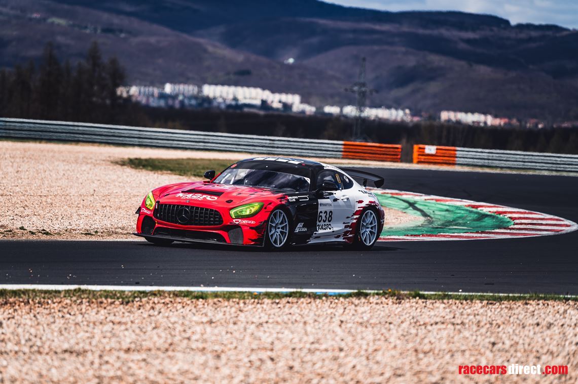 mercedes-amg-gt4