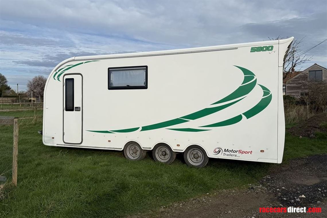 motorsport-trailers-5800-car-trailer-with-liv