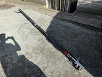 carbon-pit-lane-boom