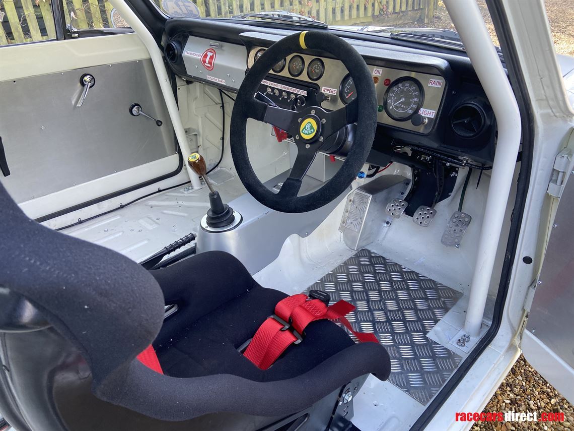 lotus-cortina-fia-race-car