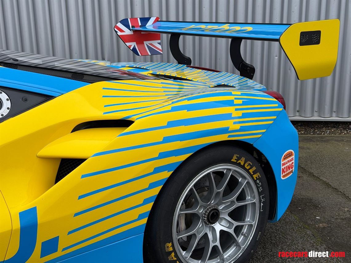 2018-ferrari-488-challenge-evo