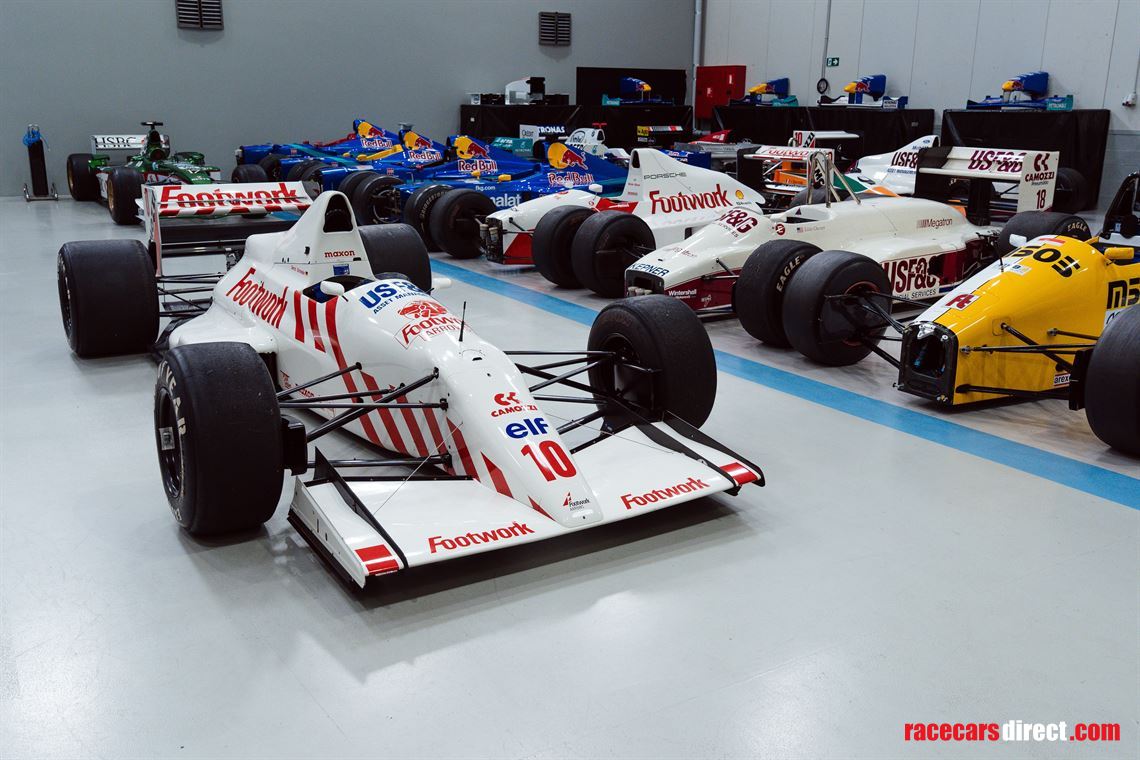 f1-arrows-a11-01