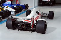 f1-arrows-a11-01