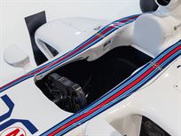 f1-full-scale-simulator-in-martini-livery