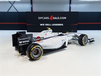 f1-full-scale-simulator-in-martini-livery