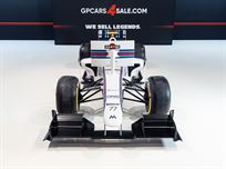 f1-full-scale-simulator-in-martini-livery