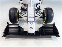 f1-full-scale-simulator-in-martini-livery