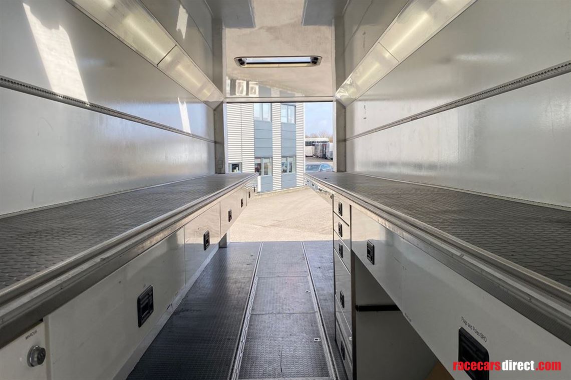 bischoff-scheck-dobbelt-slide-out-racetrailer