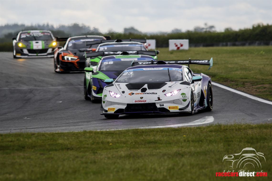 race-the-gt-cup-overall-championship-winning