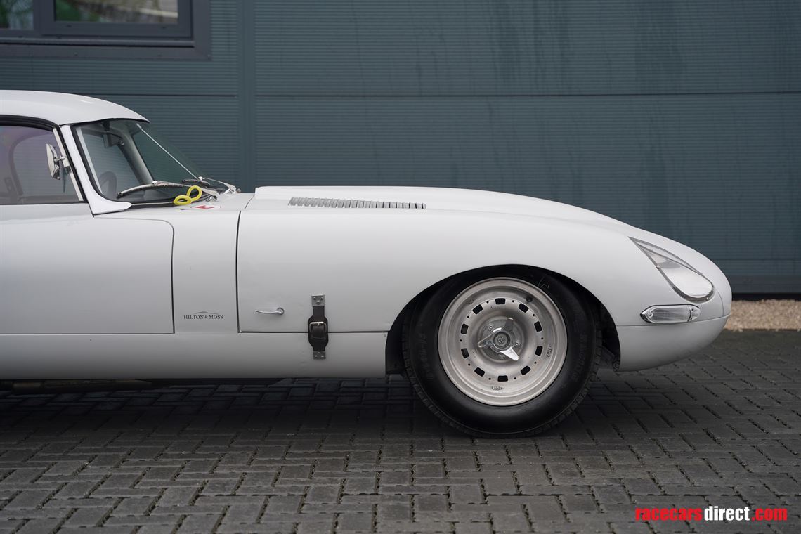 1964-jaguar-e-type-semi-lightweight