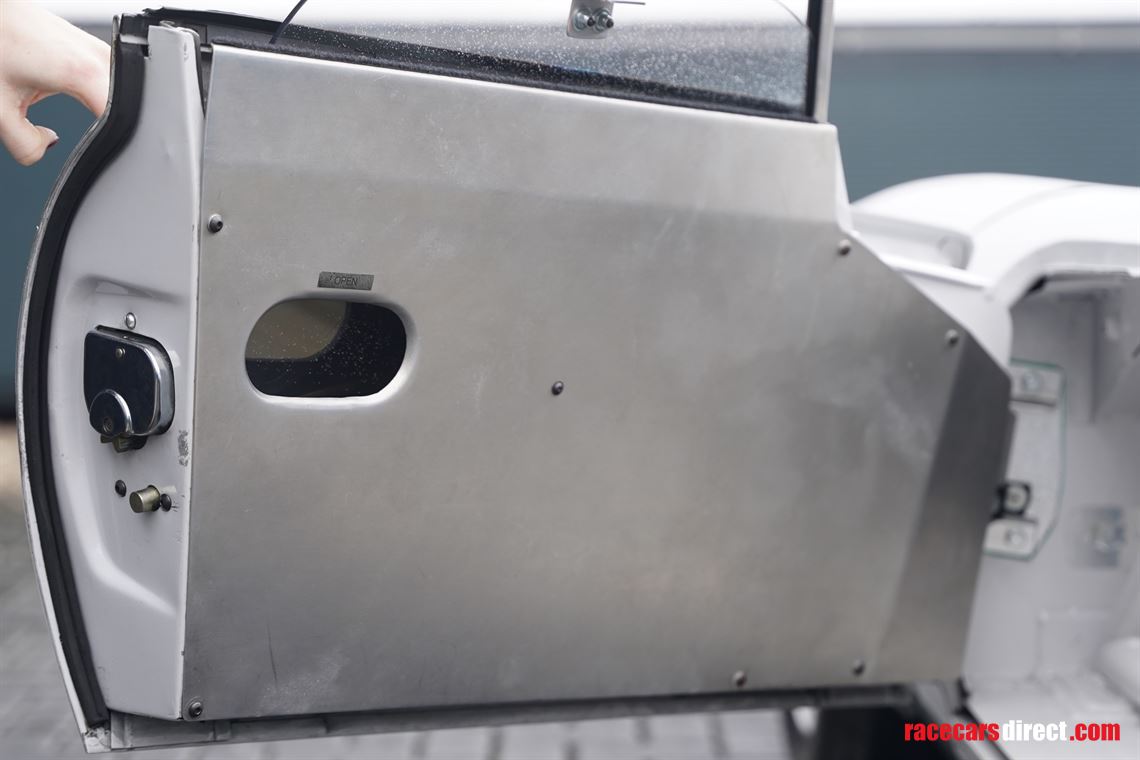 1964-jaguar-e-type-semi-lightweight