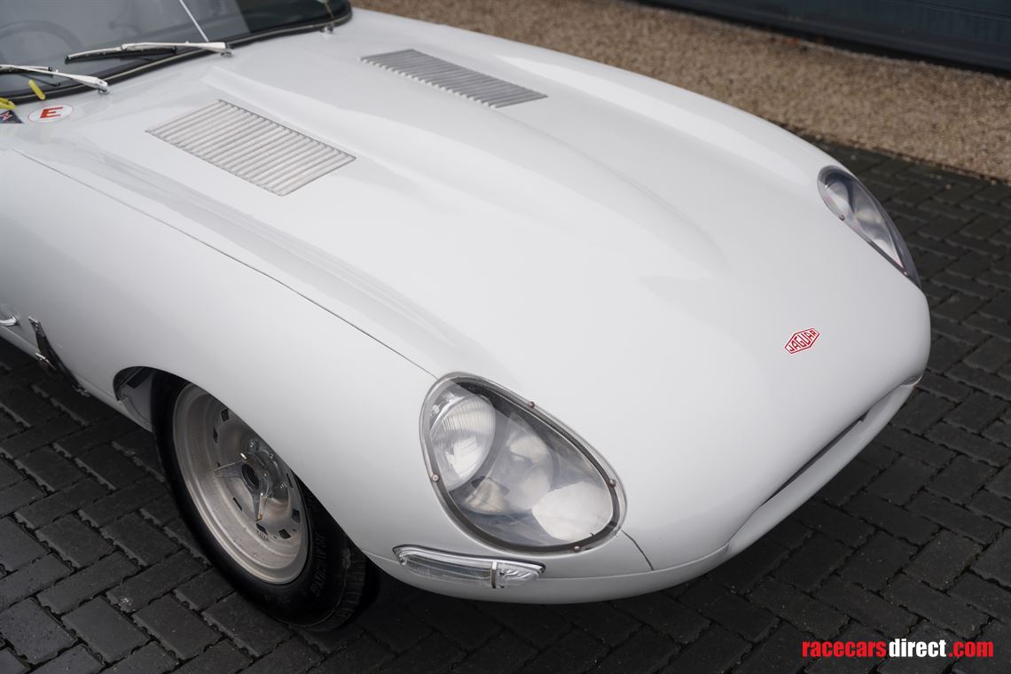 1964-jaguar-e-type-semi-lightweight