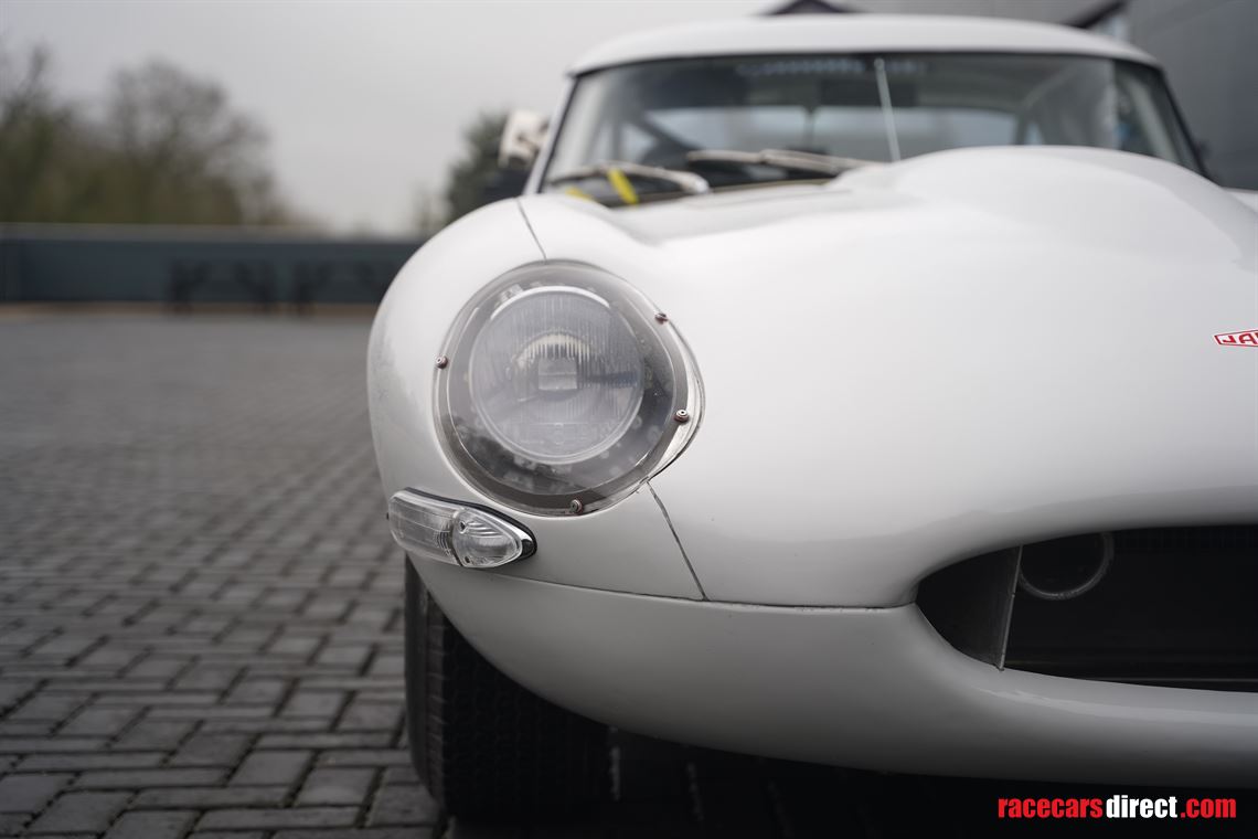 1964-jaguar-e-type-semi-lightweight