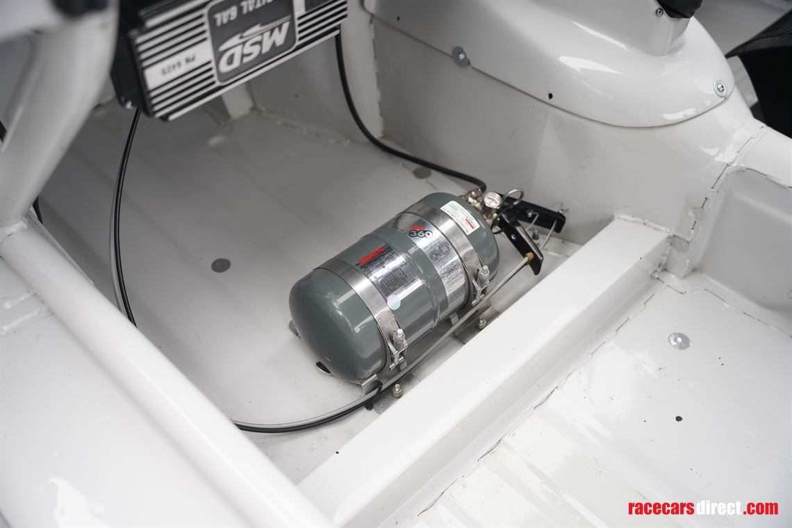 1964-jaguar-e-type-semi-lightweight