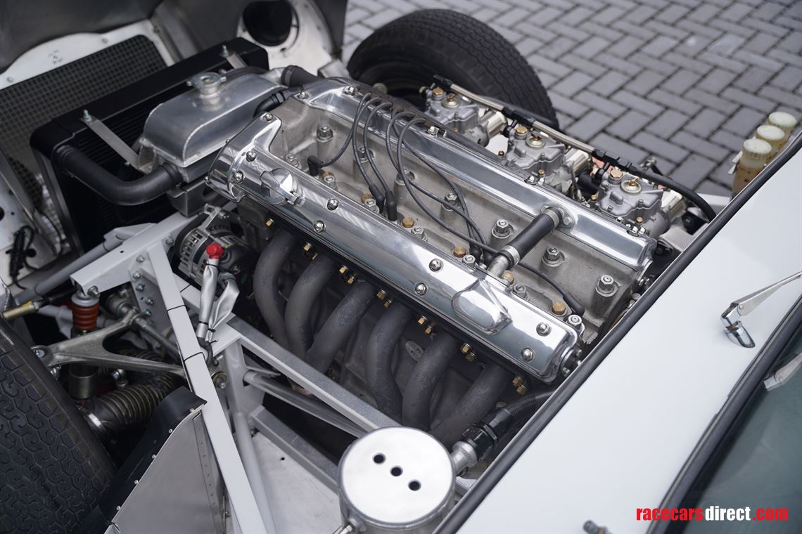 1964-jaguar-e-type-semi-lightweight