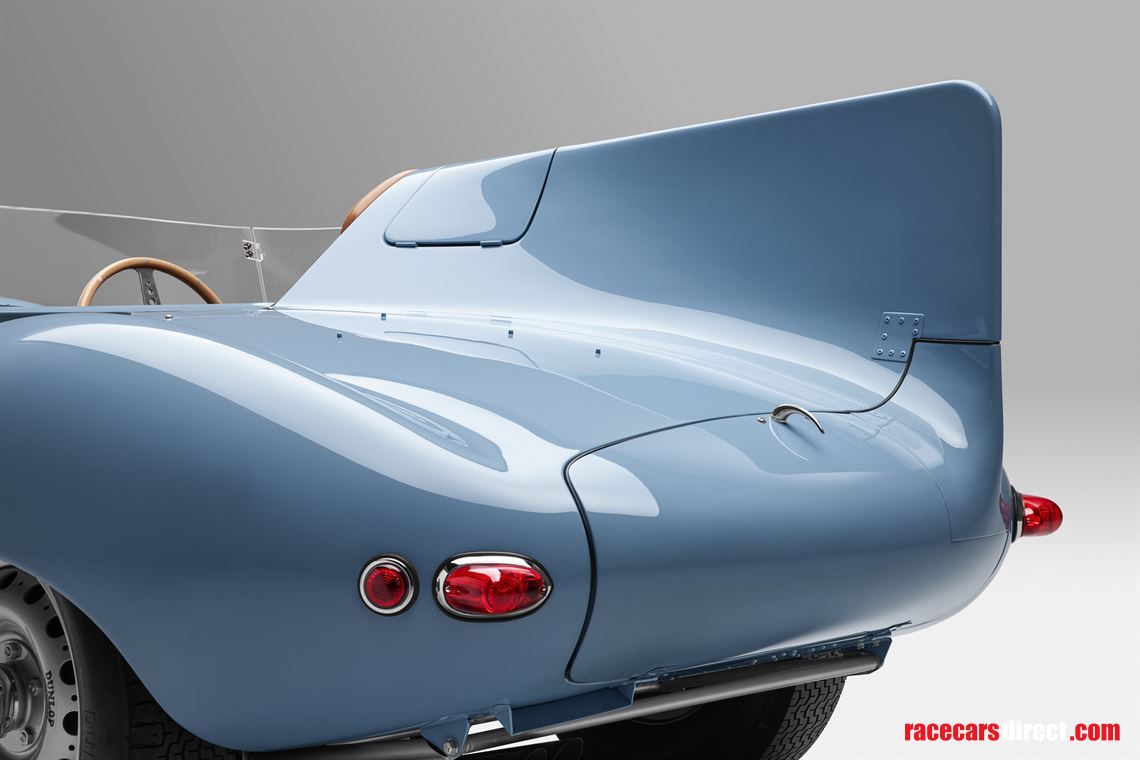 2019-jaguar-d-type-long-nose