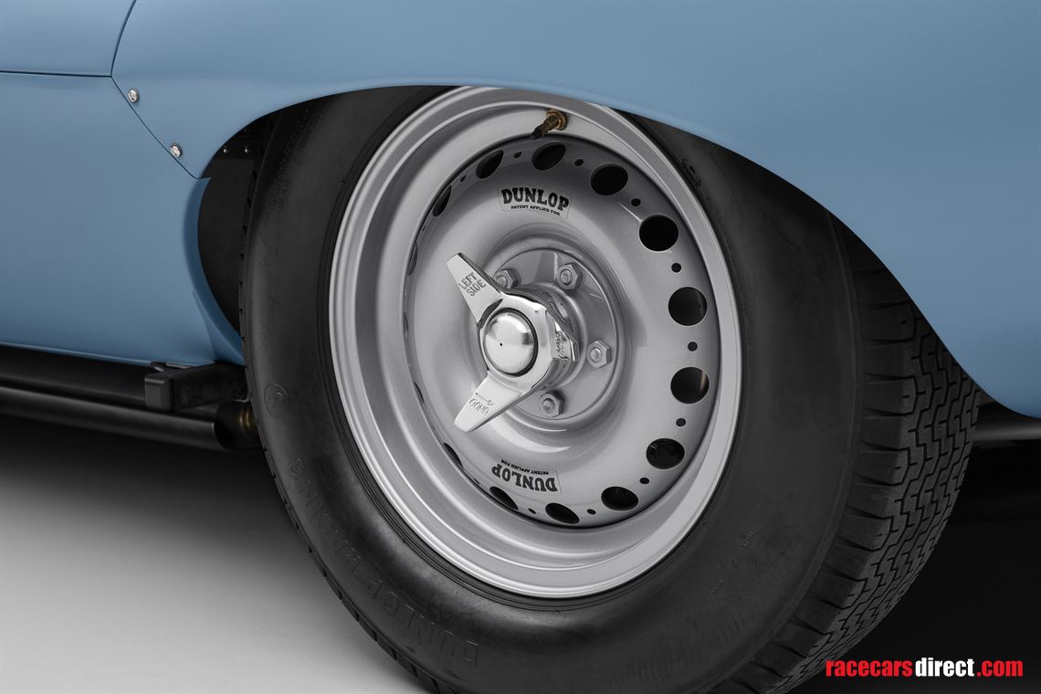 2019-jaguar-d-type-long-nose