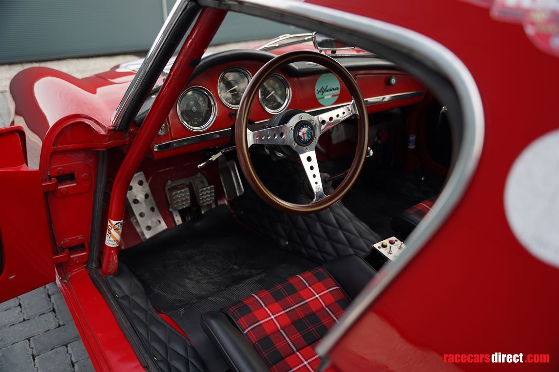 1965-alfa-romeo-giulia-101-spider-veloce