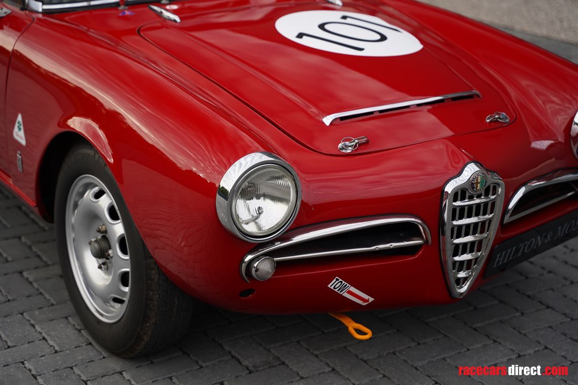 1965-alfa-romeo-giulia-101-spider-veloce