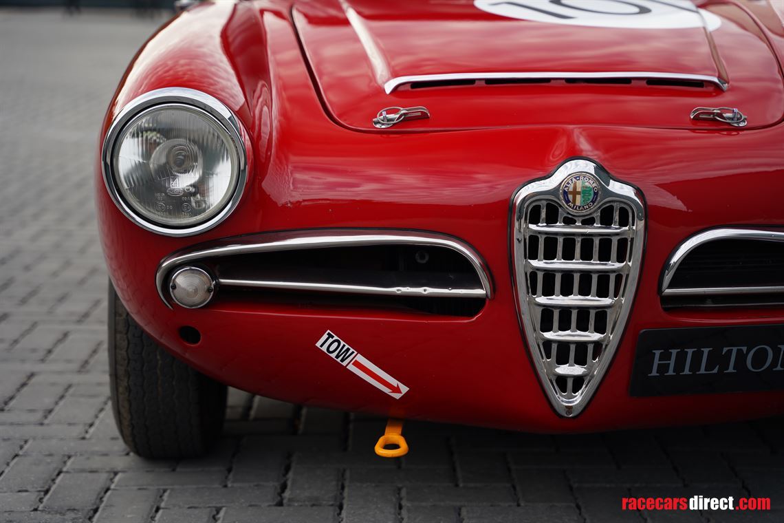 1965-alfa-romeo-giulia-101-spider-veloce
