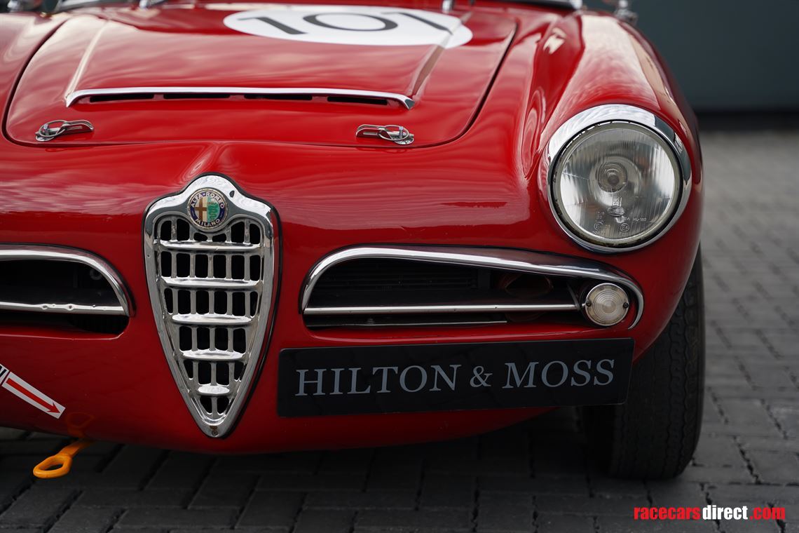 1965-alfa-romeo-giulia-101-spider-veloce