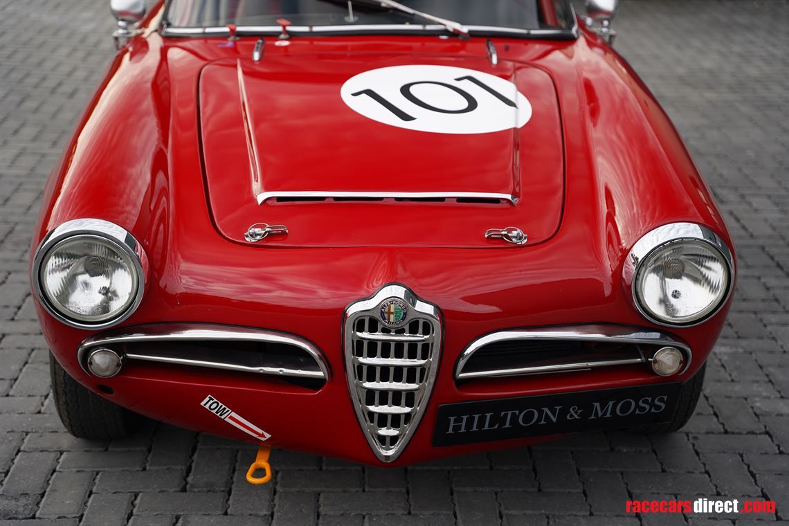 1965-alfa-romeo-giulia-101-spider-veloce