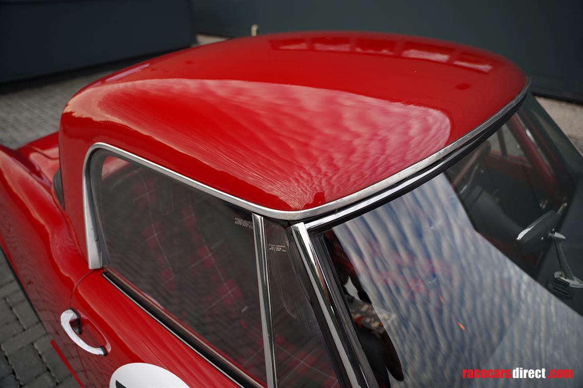 1965-alfa-romeo-giulia-101-spider-veloce