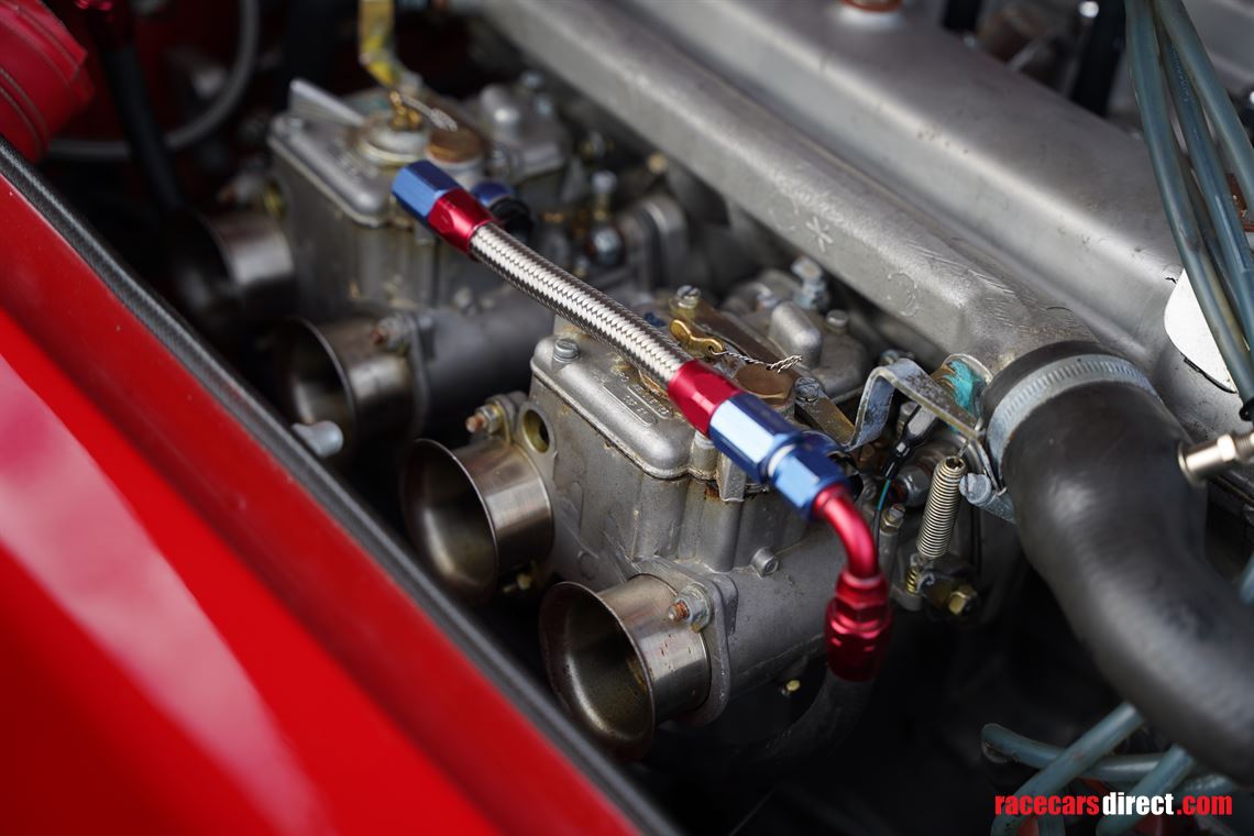 1965-alfa-romeo-giulia-101-spider-veloce