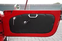 1965-alfa-romeo-giulia-101-spider-veloce