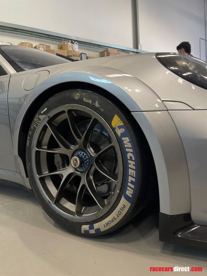 2025-porsche-992-cup-abstc-just-29h-from-new