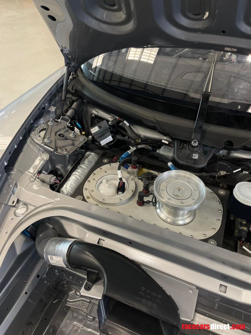 2025-porsche-992-cup-abstc-just-29h-from-new