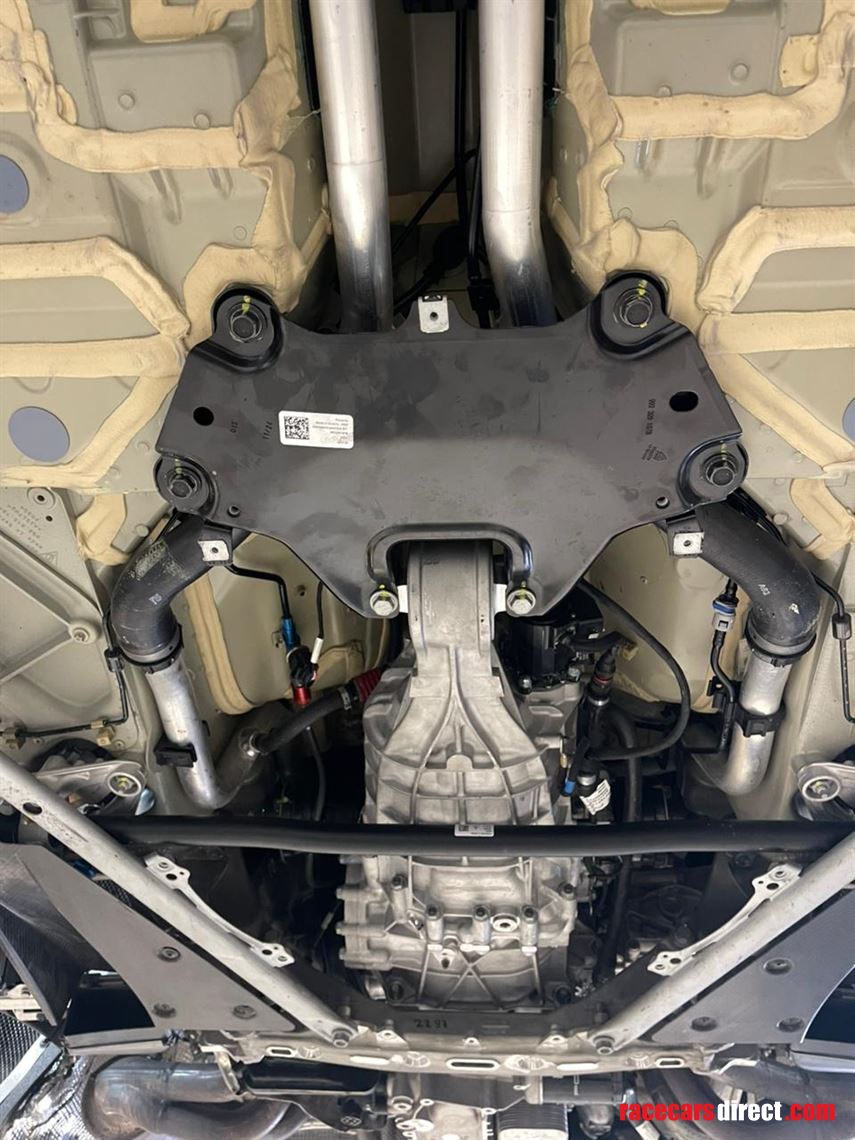 2025-porsche-992-cup-abstc-just-29h-from-new