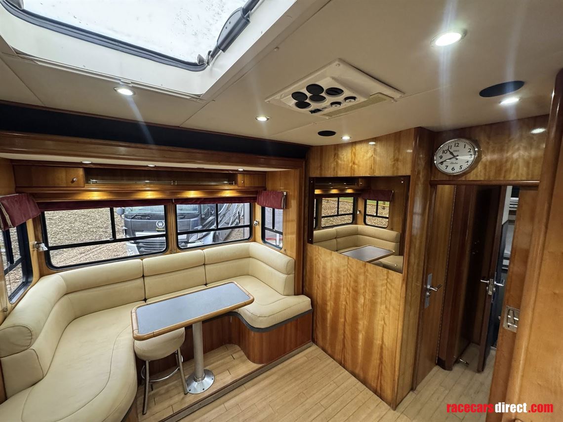 2001-renault-premium-oakley-horsebox