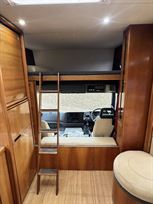 2001-renault-premium-oakley-horsebox