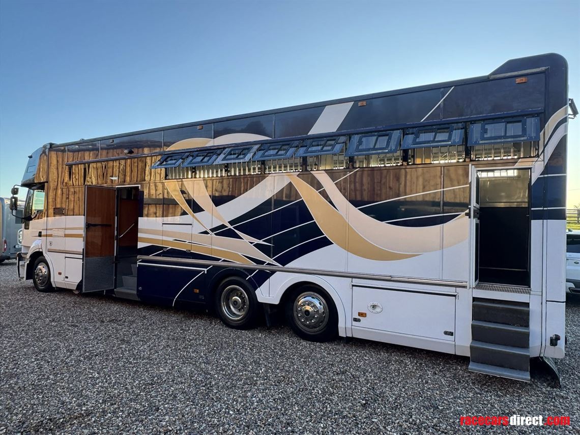 iveco-stralis-lehel-horsebox