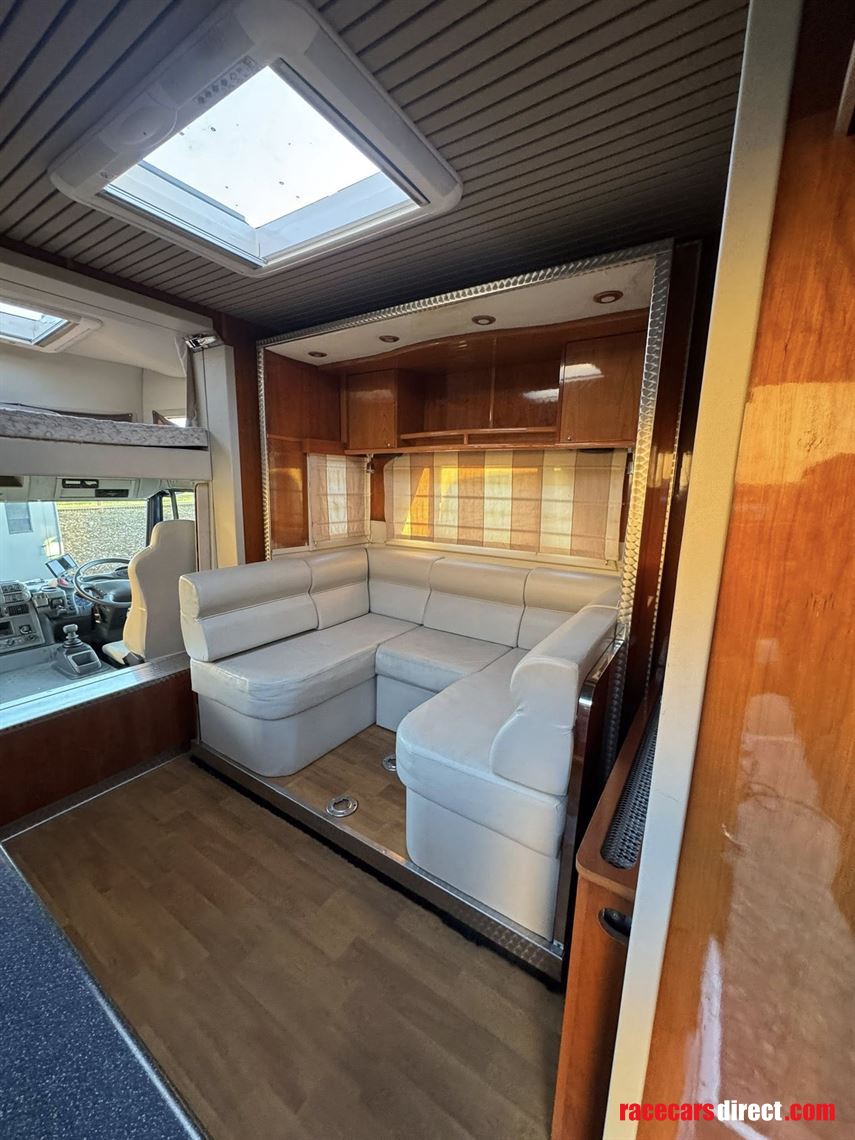 iveco-stralis-lehel-horsebox