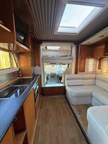 iveco-stralis-lehel-horsebox