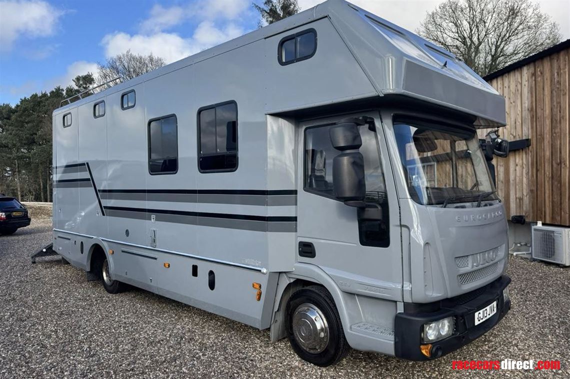 2013-iveco-75-ton-whittaker-coachbuilt-horseb