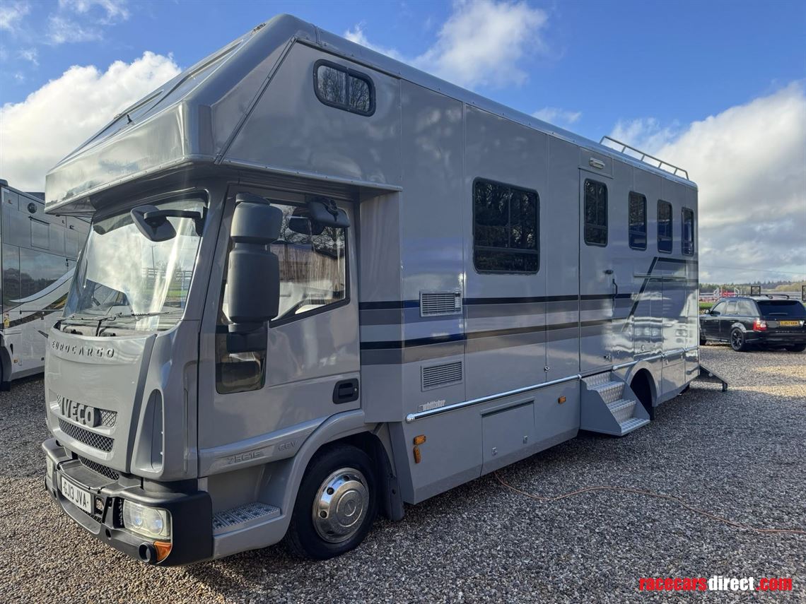 2013-iveco-75-ton-whittaker-coachbuilt-horseb