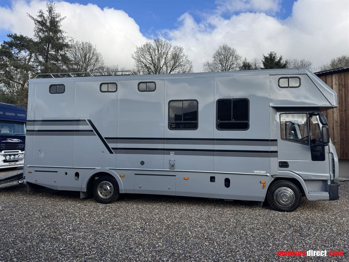 2013-iveco-75-ton-whittaker-coachbuilt-horseb