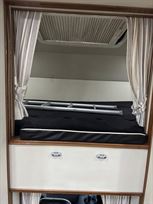 daf-cf-jm-coachbuild-4-horse-slide-out