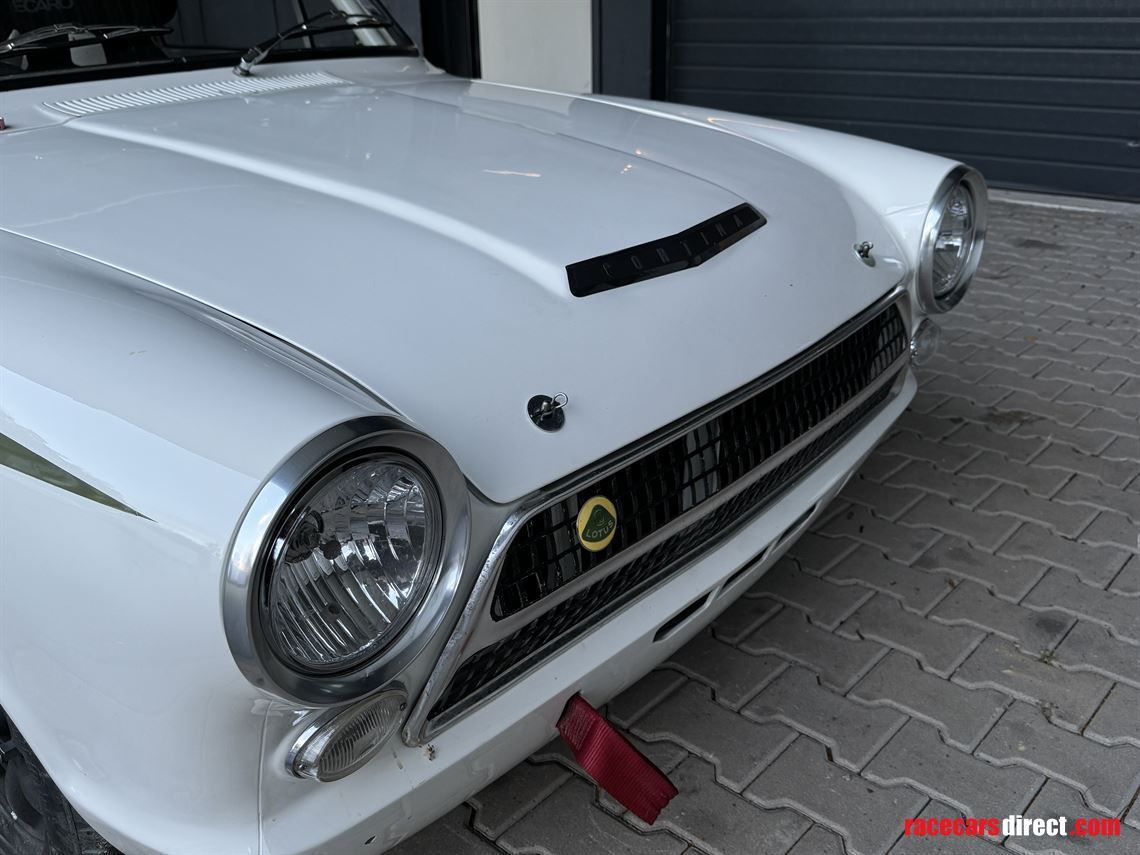 lotus-cortina-fia-htp-championship-winning-in