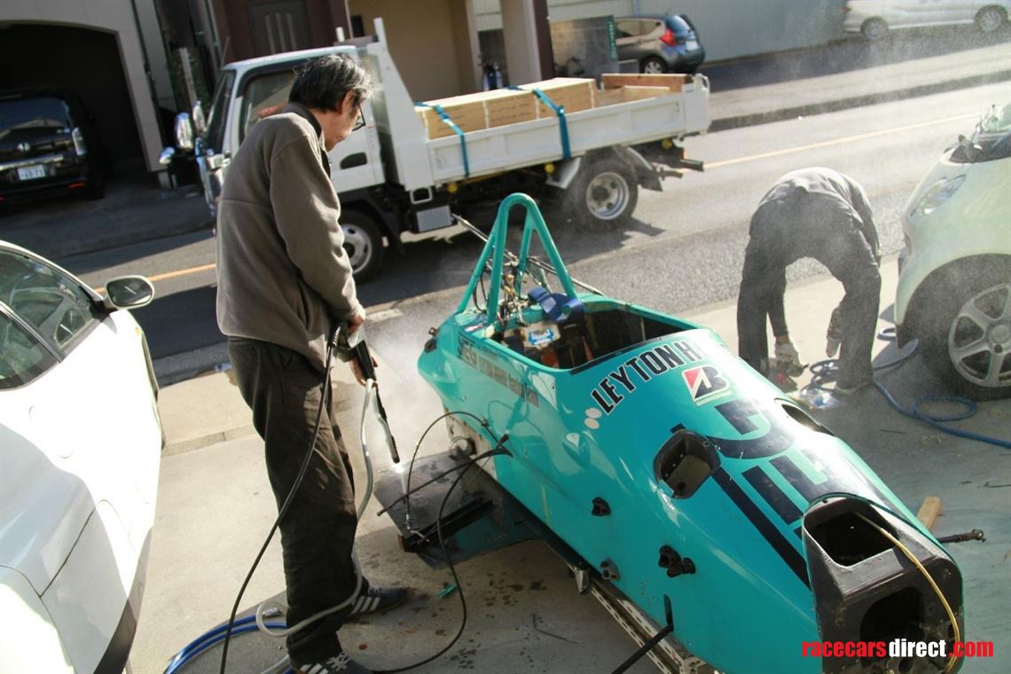 1998-leyton-house-march-88b-013-race-car