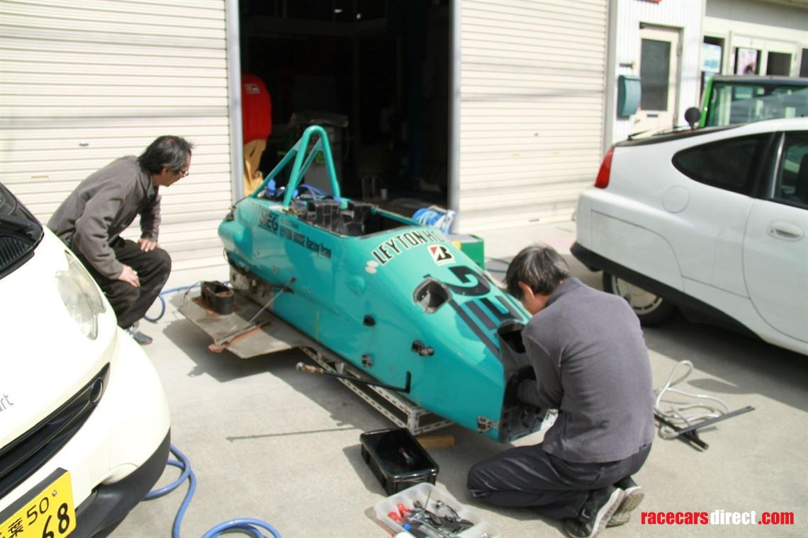 1998-leyton-house-march-88b-013-race-car
