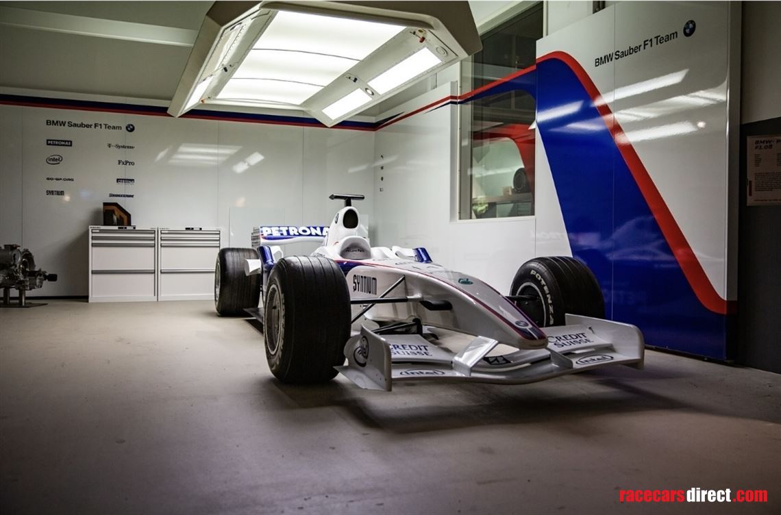 bmw-sauber-f1-show-car-2008