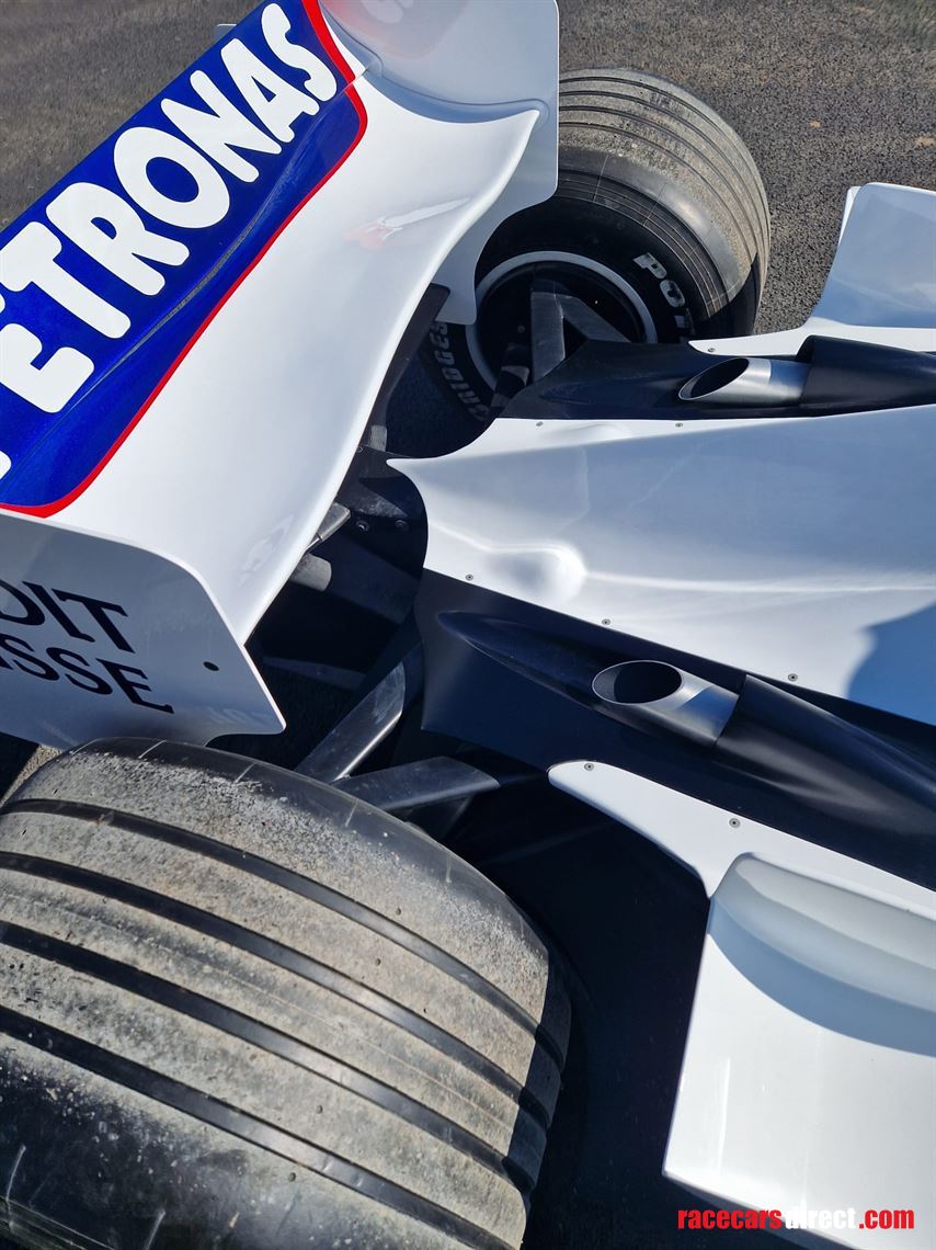 bmw-sauber-f1-show-car-2008