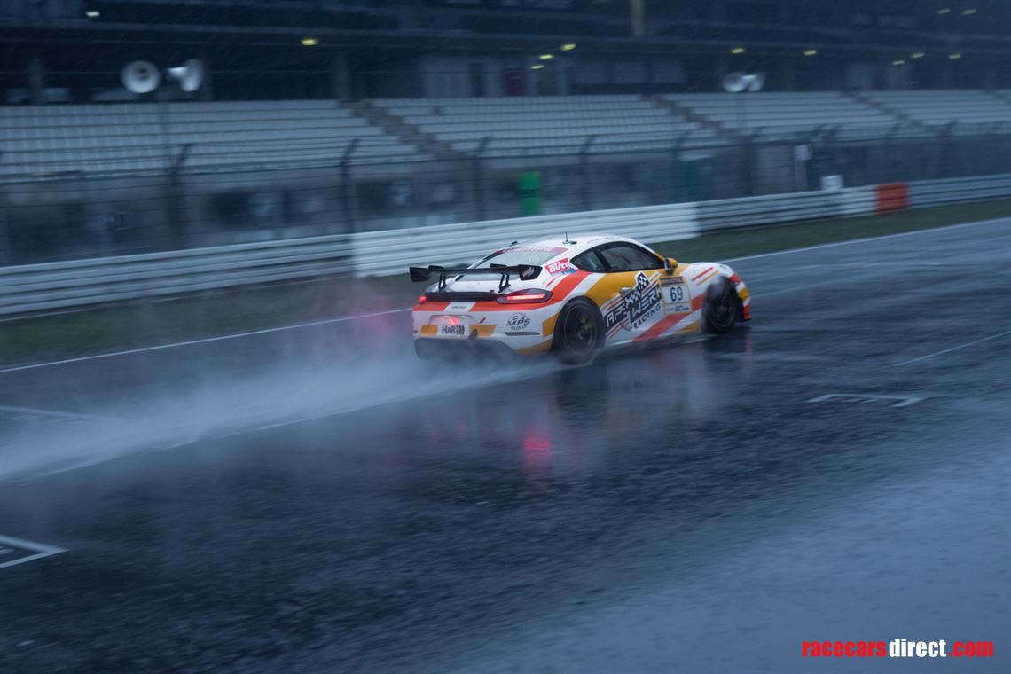 nls3-test-day---cayman-gt4-cs-718