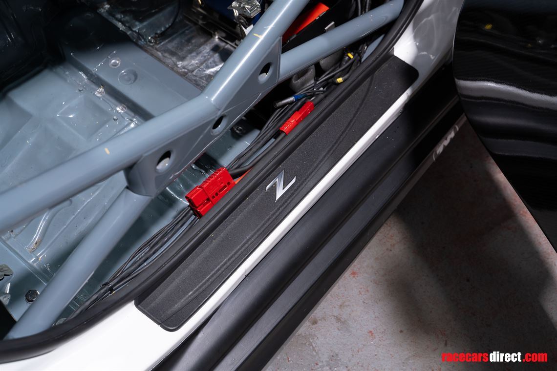 2009-rjn-factory-nissan-370-gt4-nismo-evo