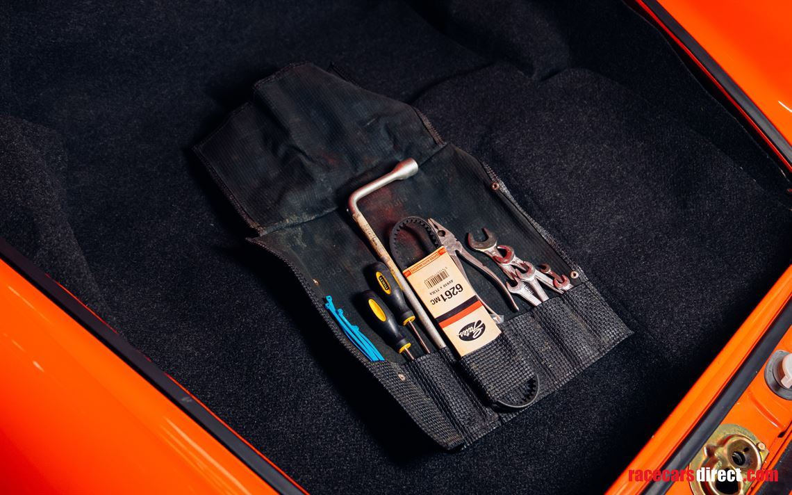 1973-porsche-911-carrera-rs-27-touring