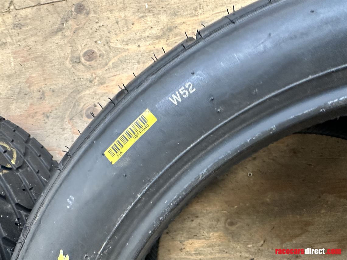 hankook-28066018-wet-set-of-2